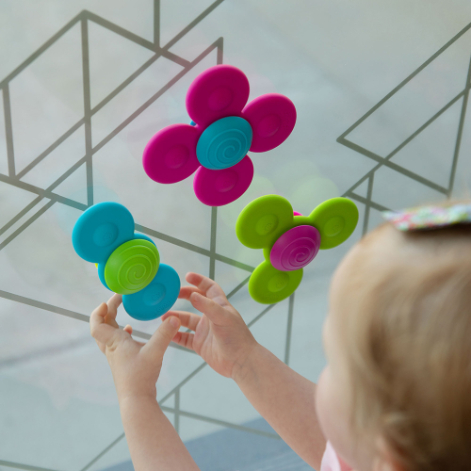 Whirly Squigz | Cognitive Development