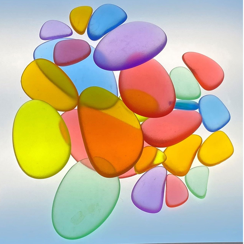 Coloured Acrylic Pebbles (30 pcs) | Sensory Tools